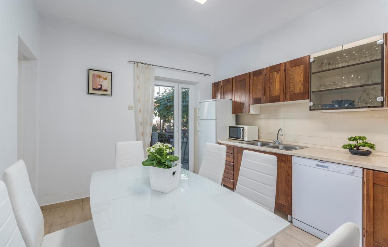 פורץ Apartments Loredana מראה חיצוני תמונה